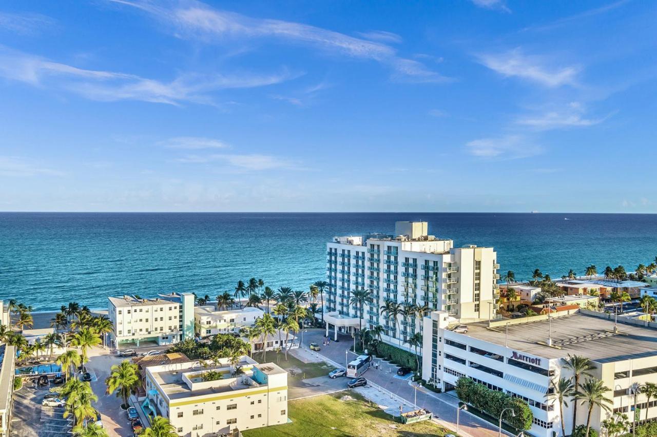 Walkabout 8 Tower Suite With Panoramic Ocean Views 好莱坞 外观 照片